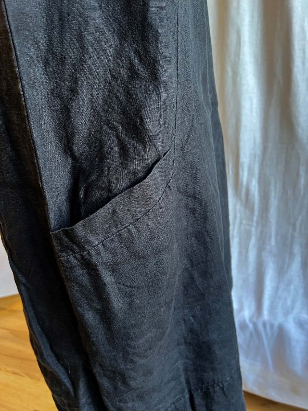 Eva|Tralala Black Sleeveless Linen Dress - Scoop Neck - Picture 5 of 7